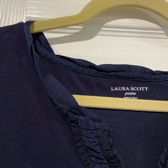 Laura Scott Size LP Navy Blue 3/4 Sleeve V Neck Top Satib Embroidered Trim - Picture 7 of 12